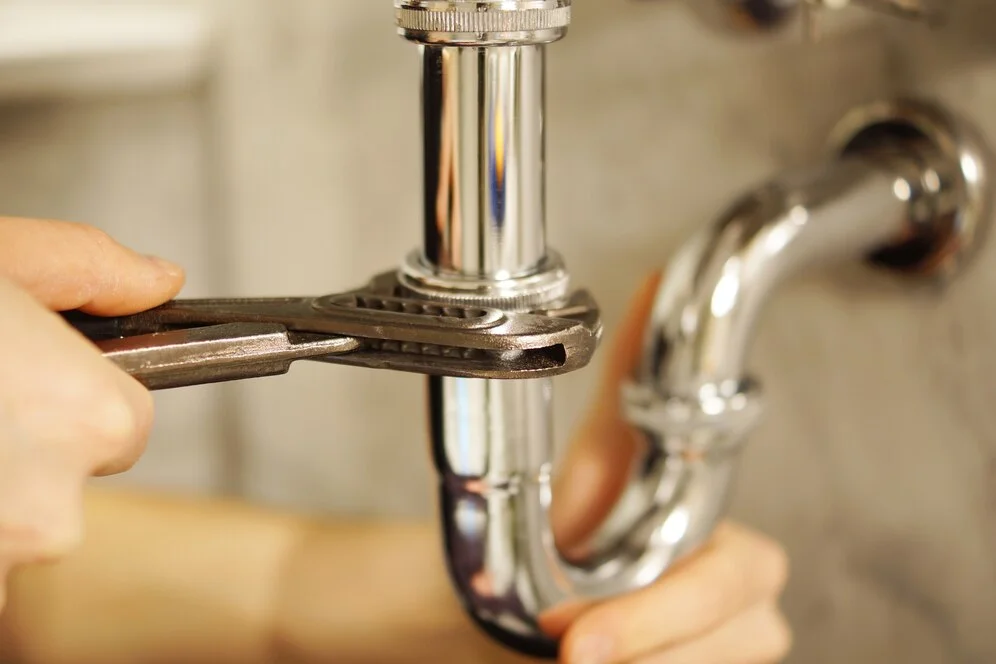 Tightening a chrome faucet supply connection